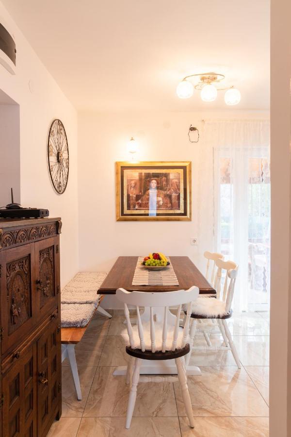 Apartmani Vesna Тухелске Топлице Екстериор снимка